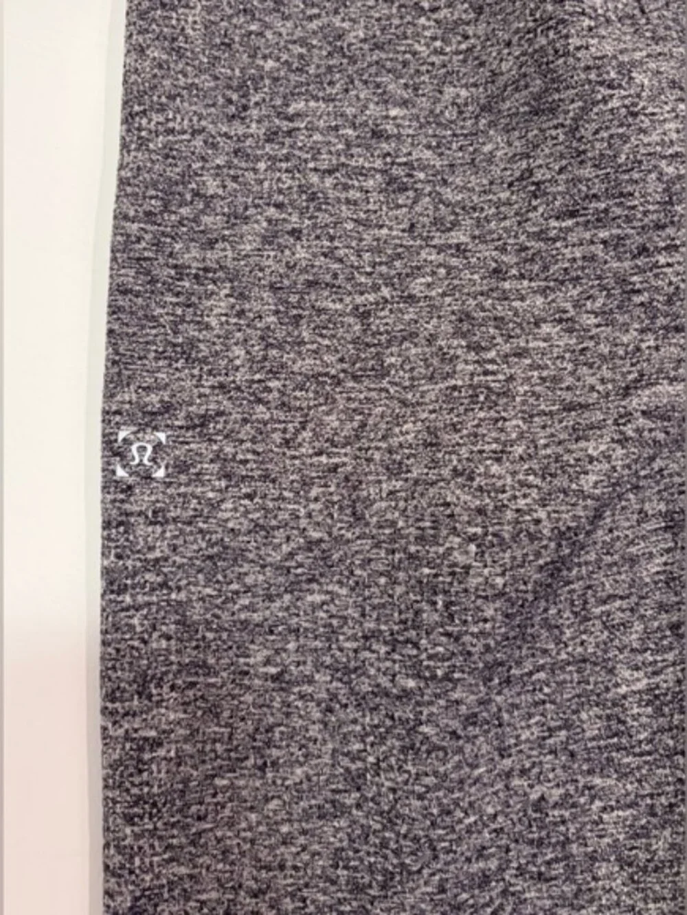 Lululemon Men’s Pants Engineered Warmth Joggers Black / White size Medium - Picture 11 of 16